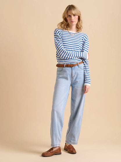Barrel Leg Jeans — gallery_04.webp