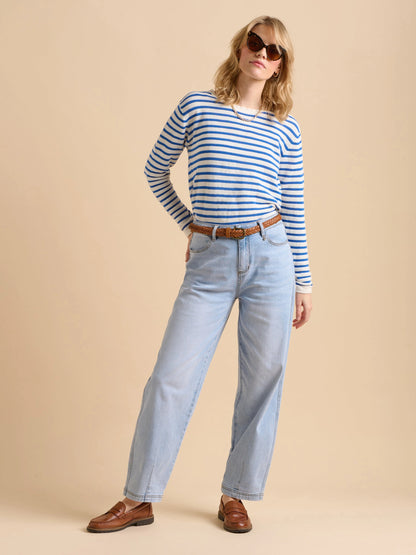 Barrel Leg Jeans — gallery_06.webp
